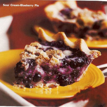 Sour Cream-Blueberry Pie