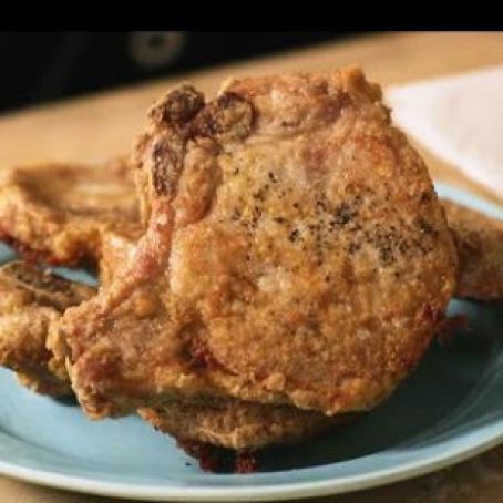 Fried Garlic Pork Chops