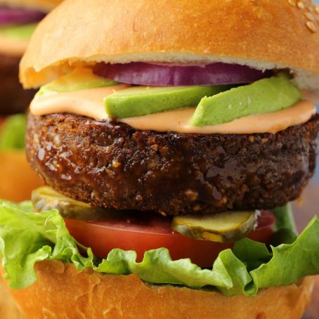 VEGAN BURGER – FIRM, GRILLABLE AND TOTALLY DIVINE!