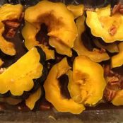 Acorn Squash with Butter Pecan Sauce