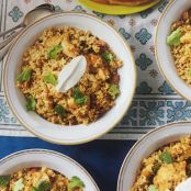 Za'atar Chicken & Bulgur with Yogurt Sauce & Pita Chips