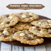 WHITE CHOCOLATE RAISINET COOKIES