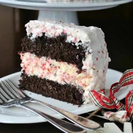 Chocolate Peppermint Cheesecake Cake