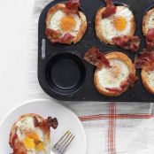 BACON, EGG, AND TOAST CUPS