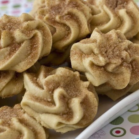 Cookies: Snickerdoodle Spritz