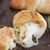CHEESY STUFFED GARLIC BUTTER CRESCENT ROLLS
