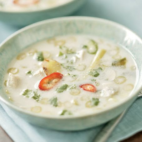 Chicken Coconut Soup (Tome Kha Gai)