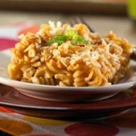 Creamy Mac and Cheese with Parmesan Crunch Topping