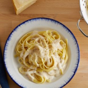 Alfredo Sauce (Ree Drummond)