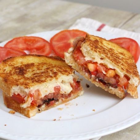 Garlic-Rubbed Grilled Cheese with Bacon and Tomatoes