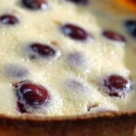 Olive Oil and Red Grape Cake