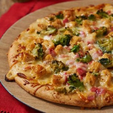 Chicken Cordon Bleu Pizza