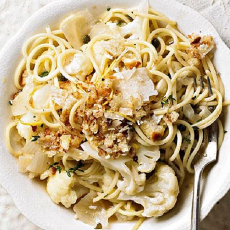 Spaghetti with Cauliflower and Capers