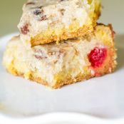 Banana Split Ooey Gooey Butter Cake