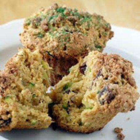Zucchini Muffins with Cinnamon-Crumb Topping