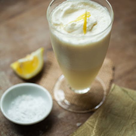 Italian lemon and Proseco slush