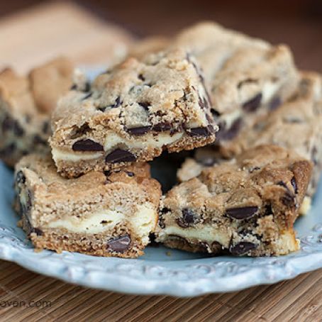 Chocolate Chip Cheesecake Cookie Bars
