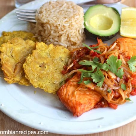 Pescado a la Criolla (Fish with Creole Sauce)