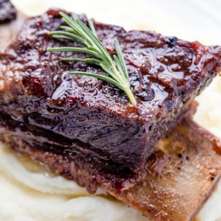 Classic Braised Beef Short Ribs