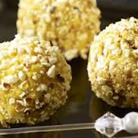 Roasted Garlic Hummus Popcorn Balls
