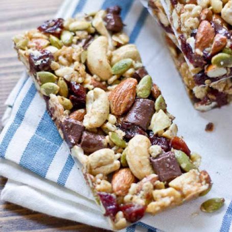 bars - tart cherry, dark chocolate & cashew granola bars