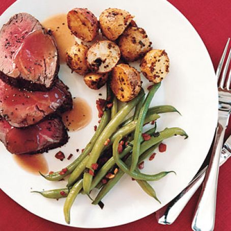 Roast Beef Tenderloin with Port Sauce
