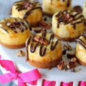 Mini Vanilla Bean Turtle Cheesecakes