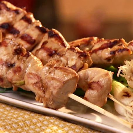 Chicken Kebabs with Grilled Onions