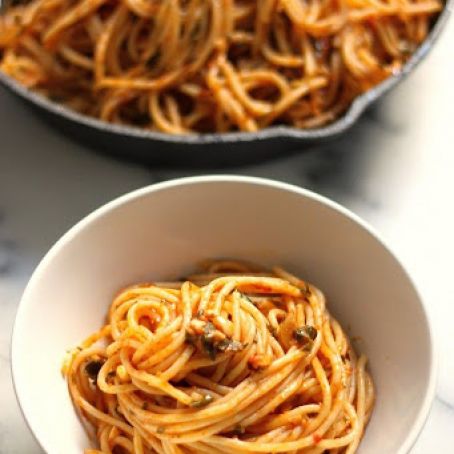 Simple Spaghetti Fra Diavolo