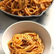 Simple Spaghetti Fra Diavolo