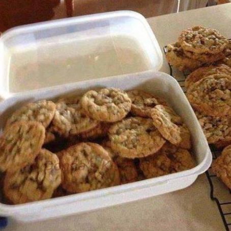 Cowboy Cookies