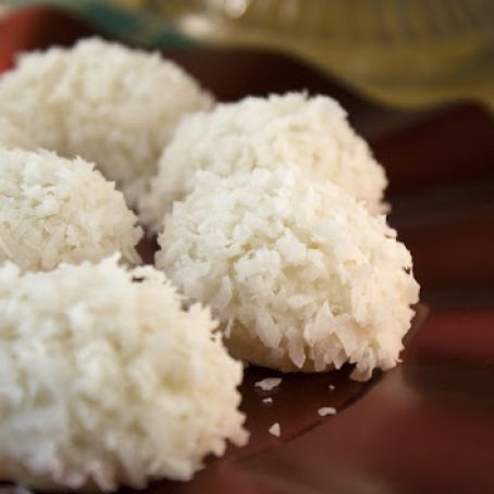 Snowball Cake Balls