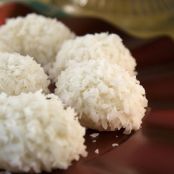 Snowball Cake Balls