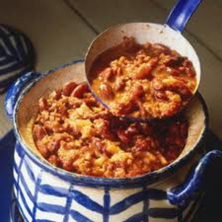 BAKED BEANS WITH HAMBURGER
