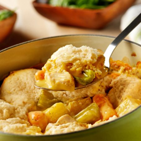 Slow Cooker Chicken & Dumplings