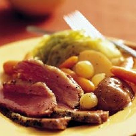 Slow Cooker Old-World Corned Beef and Vegetables