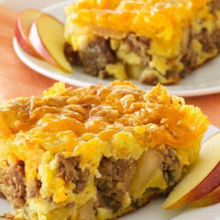 Apple-Sausage-Cheddar Breakfast Bake