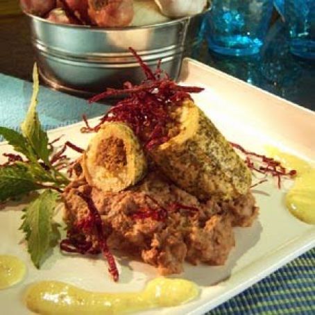 ROLLO DE POLLO CON CHILORIO