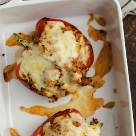 QUINOA AND ZUCCHINI STUFFED PEPPERS