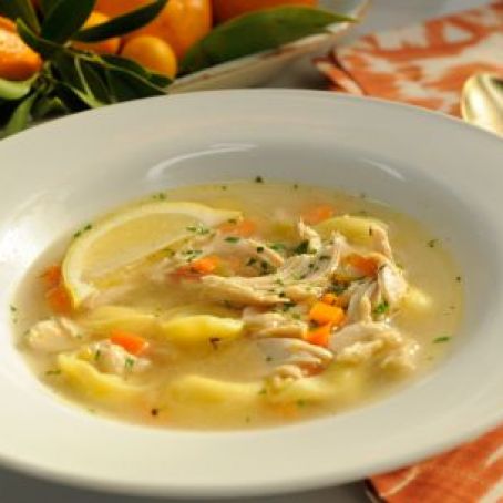 Quick Chicken Tortellini Soup