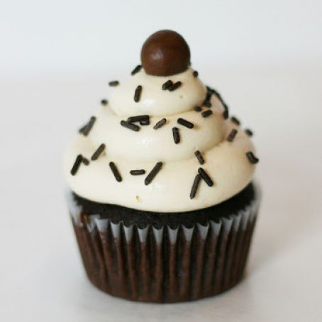 BUTTERCREAM, PEANUT BUTTER SWISS MERINGUE