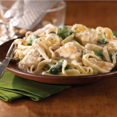 Chicken & Broccoli Alfredo