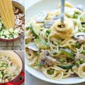 One Pot Zucchini Mushroom Pasta