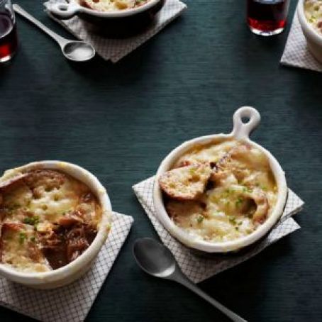 French Onion Soup With Braised Short Ribs