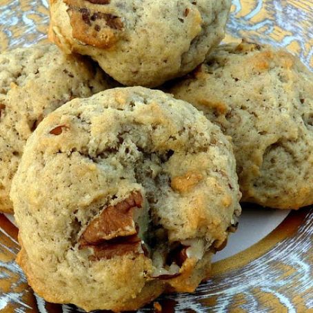 Banana Pecan Cookies