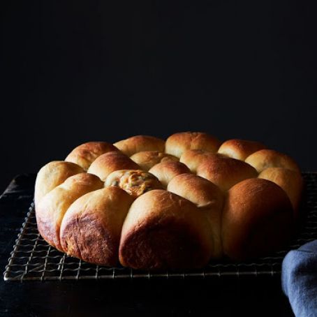 Pull-Apart Thanksgiving Leftover Stuffed Bread