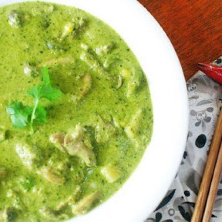 Thai Green Curry with Chicken and Vegetables