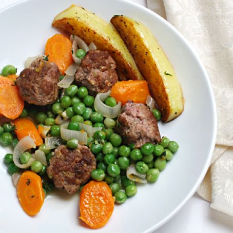 Lamb Thyme Meatballs with Vegetables