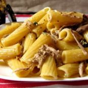 RIGATONI WITH SHREDDED PORK IN MUSTARD CREAM SAUCE
