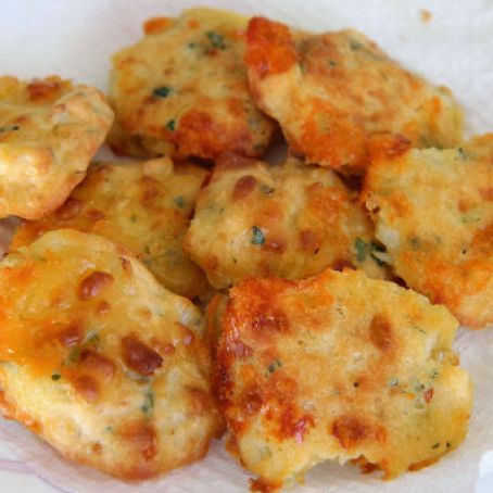 Cheesy Cauliflower Fritters